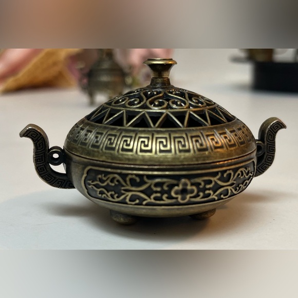 Antique Brass Incense Burner Set - Picture 3 of 9